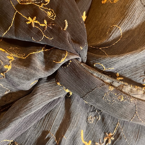 Tamara H Shirt - Picture 2 of 5